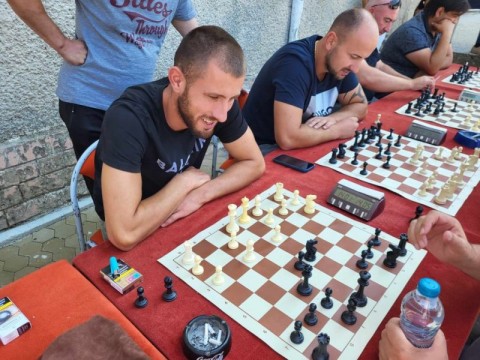 Шахматният празник в община Котел тече в пълна сила