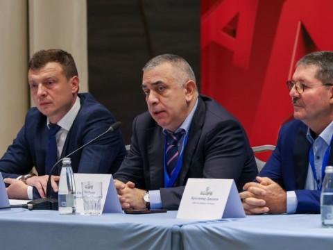 Стефан Радев