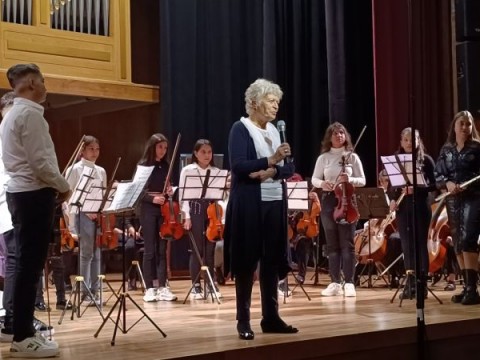 "Музиката вместо улицата" отбеляза 15 години с концерт в зала"Сливен"