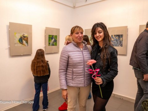 С музика и изкуство започна празничната програма за Петковден в Нова Загора