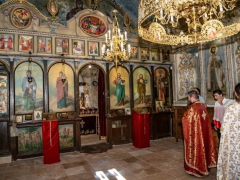 Тържествено преосветиха храм „Св. Петка“ в Твърдица и отслужиха литургия на Потопената църква