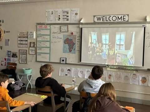 Ученици от Чикаго се докоснаха до традициите на Котел чрез онлайн среща с музейната експозиция „Кьорпеева къща“