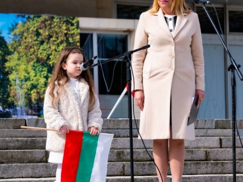 Нова Загора отбеляза тържествено 148 години от Освобождението на България