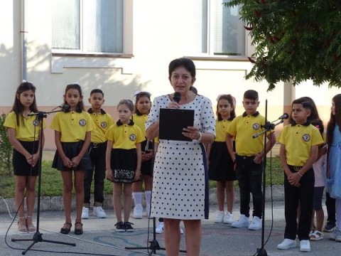 Тържествено откриване на новата учебна година в община Нова Загора