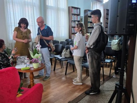 Антологията „Призоваване на поезията” на Мирела Иванова бе представена в РБ „Сава Доброплодни” - Сливен