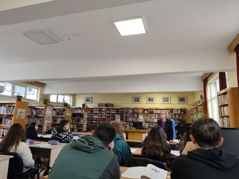 Библиотека "Зора"