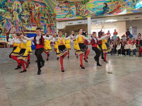 Фолклорно междучасие