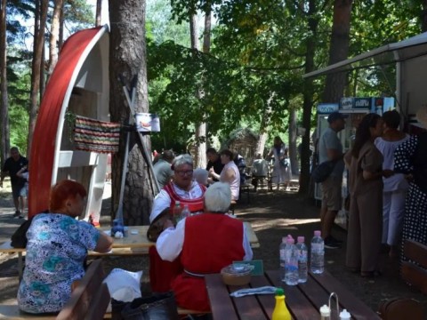 Котел отбелязва десет години от Фестивала на етносите, багрите и котленския килим