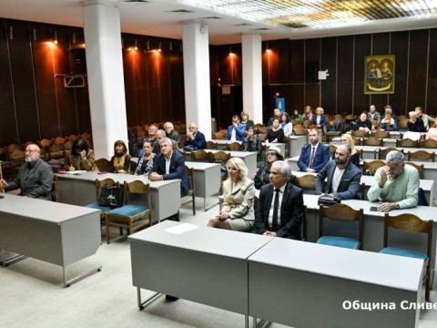 среща - Инициативен комитет за паметник на Радой Ралин в Сливен
