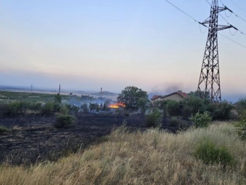 За по-малко от 12 часа екипи на РДПБЗН в Сливен са се отзовали на над 40 сигнала за произшествия 