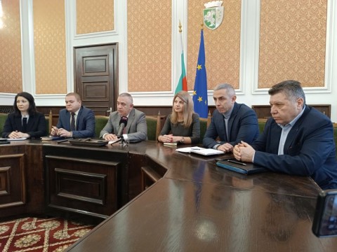 Стефан Радев