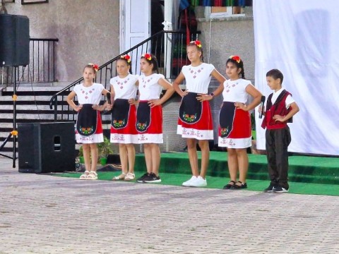 „Пътят на шевицата“ оживя в село Загорци за втора поредна година
