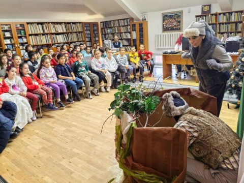 „Коледна магия“ 2025 завърши с награждаване в Регионална библиотека „Сава Доброплодни“ – Сливен