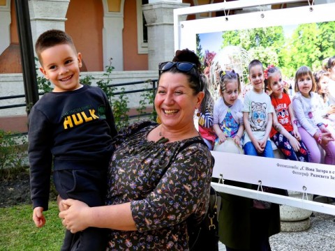 Фотоизложба под наслов "С Нова Загора в сърцето"