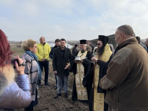 Сливенският митрополит Арсений посети село Коневец