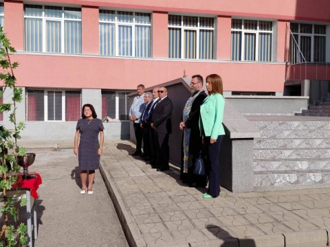 Тържествено начало на новата учебна година в Твърдица