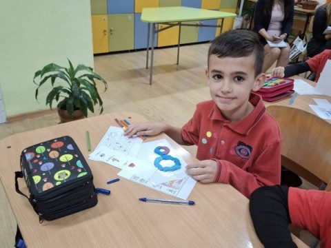 Урок по английски език