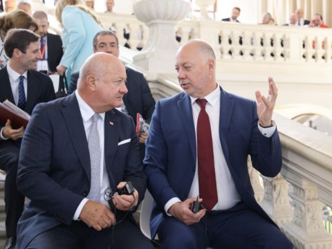  Започна участието на премиера Желязков  в 29-ото издание на Европейския форум Вахау в Австрия