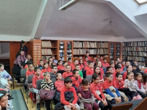 В РБ „Сава Доброплодни“ - Сливен приключиха проявите от програмата „Във вълшебния свят на  приказките“