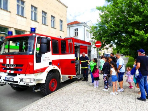Пъстър и вдъхновяващ празник за децата в Нова Загора по случай 1 юни