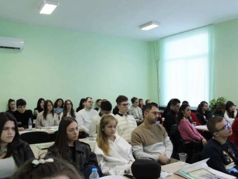 Котел посрещна ученици от цялата страна на Пета национална конференция, посветена на 150 години от Гюргевския революционен комитет