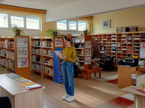 Библиотека „Зора“ се включи в Националния маратон на четенето с литературен урок за Христо Смирненски