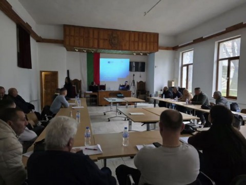 Община Котел приключи успешно проект за енергийно ефективно улично осветление в 18 населени места