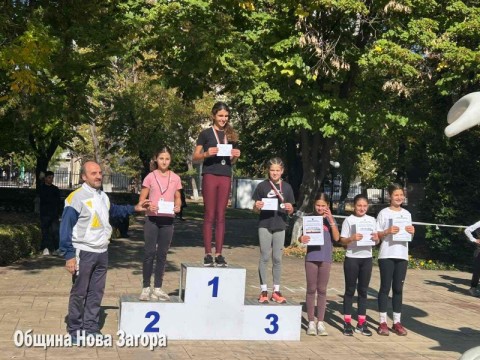 Ученици от Нова Загора се включиха в мемориалния пробег „Петко Йорданов – Динко Ганчев“