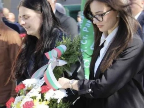 Котел отбеляза Деня на народните будители и празника на града с тържествена програма и послание за духовна сила и гордост