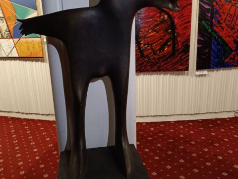 Наградата „Сирак Скитник“ на Община Сливен за 2025 година получи скулпторът Иван Тотев