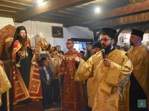 Празнична вечерня с петохлебие в град Ахтопол 