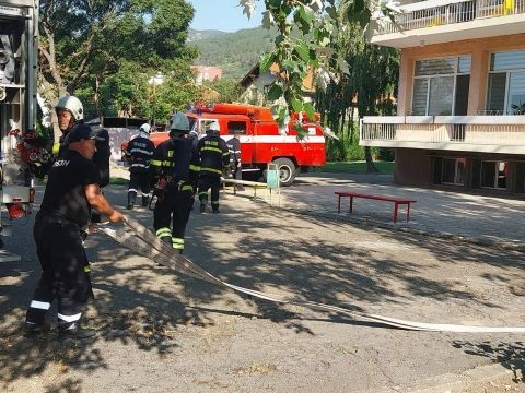 Малчугани от ДГ „Щастливо детство“ участваха в урок по пожарна безопасност в Твърдица