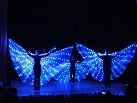 „Изгубеният коледен звън“ донесе коледна магия на децата в Нова Загора