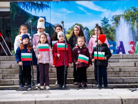 Нова Загора отбеляза тържествено 148 години от Освобождението на България