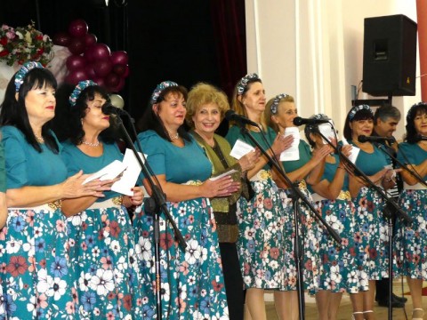 Над 280 участници от страната събра Националният фестивал „В прегръдката на Танголита“ в Нова Загора