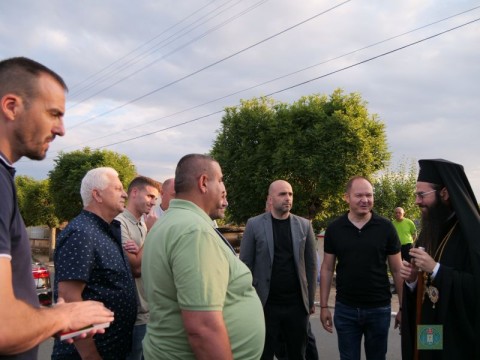 Сливенският митрополит Арсений посети село Маломир