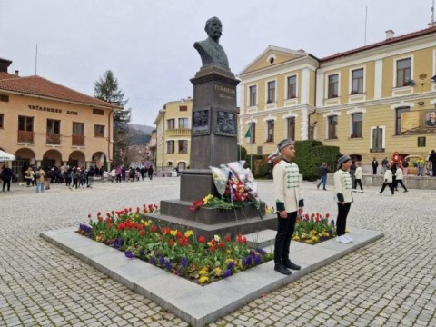 Котел отбеляза тържествено 204 години от рождението на Георги Стойков Раковски