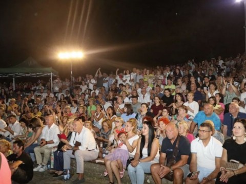 Котел събра културите на България и света на деветото издание на Фестивала на етносите, багрите и котленския килим
