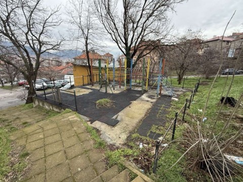 детска площадка