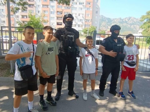 ОУ „Свети Свети Кирил и Методий“- Сливен е победител в четвъртото издание на състезанието „Ваканция здравей! Да играем безопасно!”