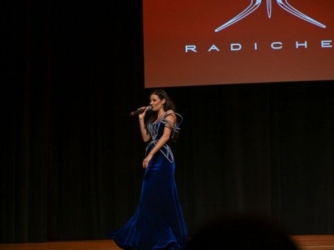 17-годишната балерина Рая Данева е новата „Мис Сливен 2026“