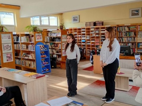 Библиотека „Зора“ се включи в Националния маратон на четенето с литературен урок за Христо Смирненски