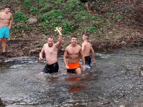 Твърдица спази традицията на Богоявление