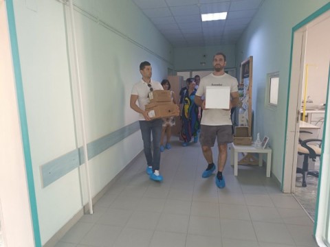  Отделението по неонатология в болницата получи дарение от „Капачки за бъдеще“