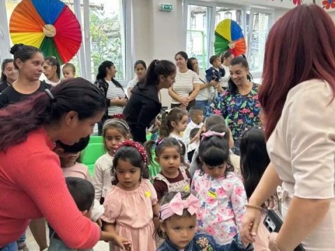 142 първокласници започнаха учебната година в община Котел