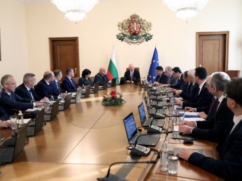 Премиерът Росен Желязков: Удължителният бюджет гарантира стабилността на държавата и социалните разходи през 2026 г.