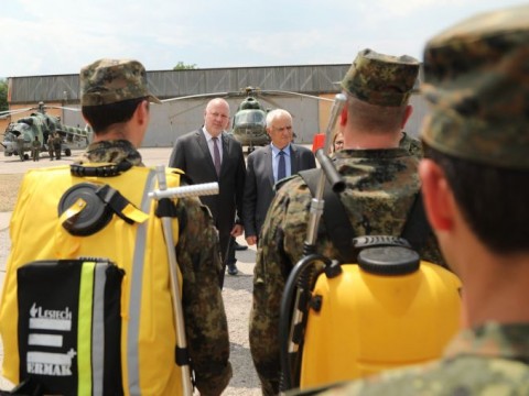 Премиерът Желязков: Продължаваме да увеличаваме капацитета на Въоръжените ни сили за справяне с пожари