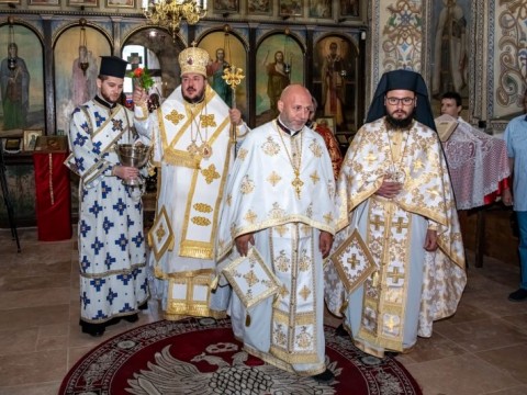 Тържествено преосветиха храм „Св. Петка“ в Твърдица и отслужиха литургия на Потопената църква