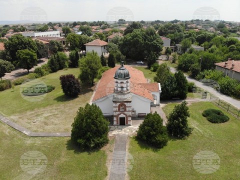 Новозагорското село Любенова махала отбелязва днес 146 години от масовото клане в местната църква “Свети Георги”