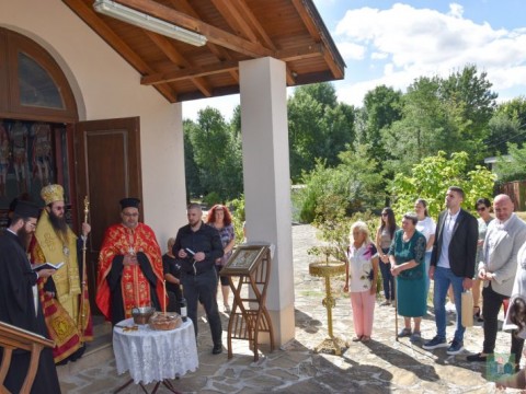 Сливенският митрополит Арсений посети с. Козарево